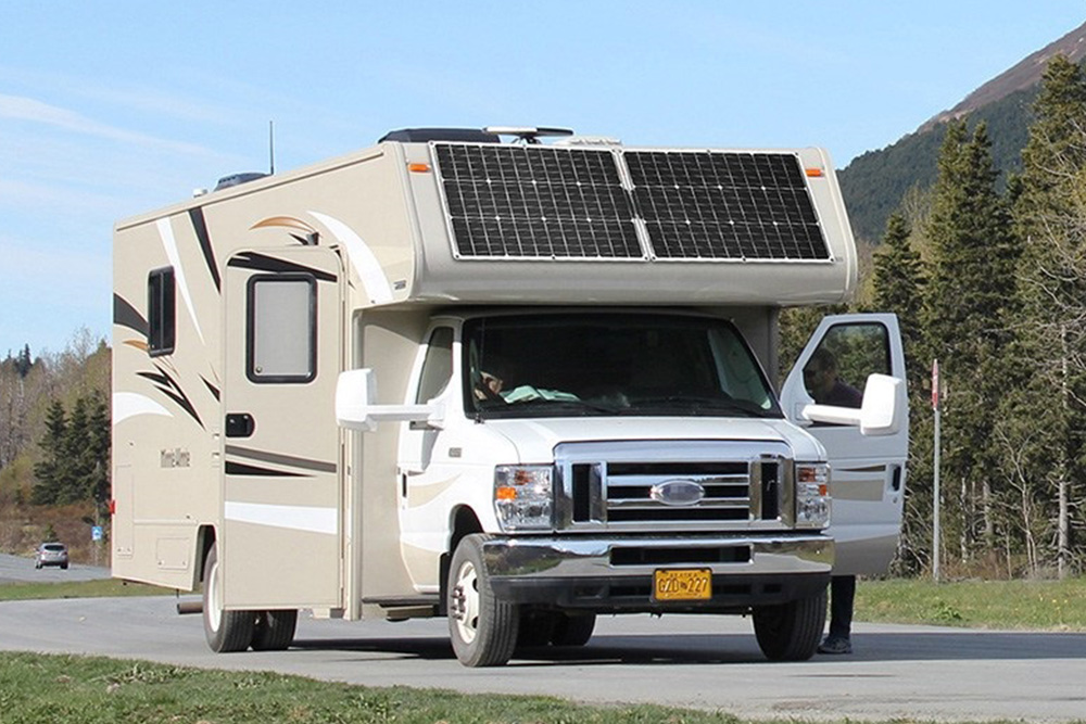 Project Australia RV 2018: Conquering the Outba...