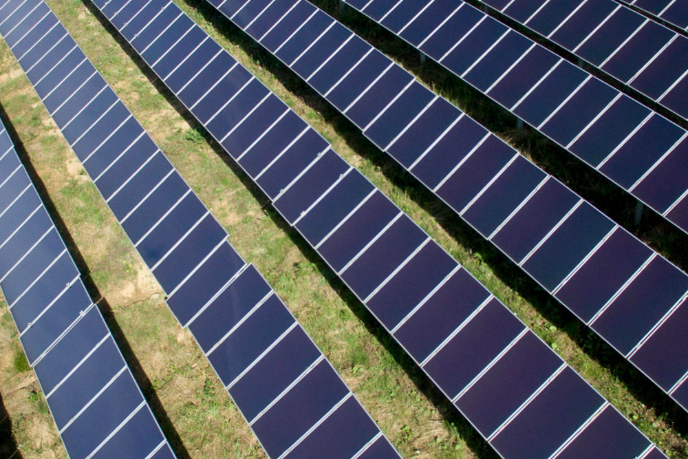 advantages and disadvantages of photovoltaic po...