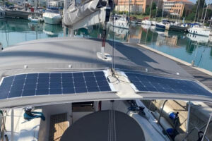 Zipper-style Flexible Solar Panels for Ship Sha...